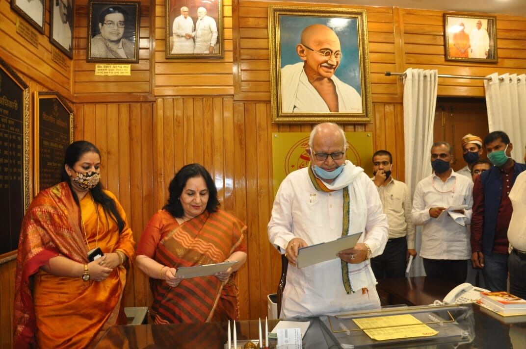 नव निर्वाचित विधायक, संगीता चौहान को दिलाई शपथ सोनी न्यूज़