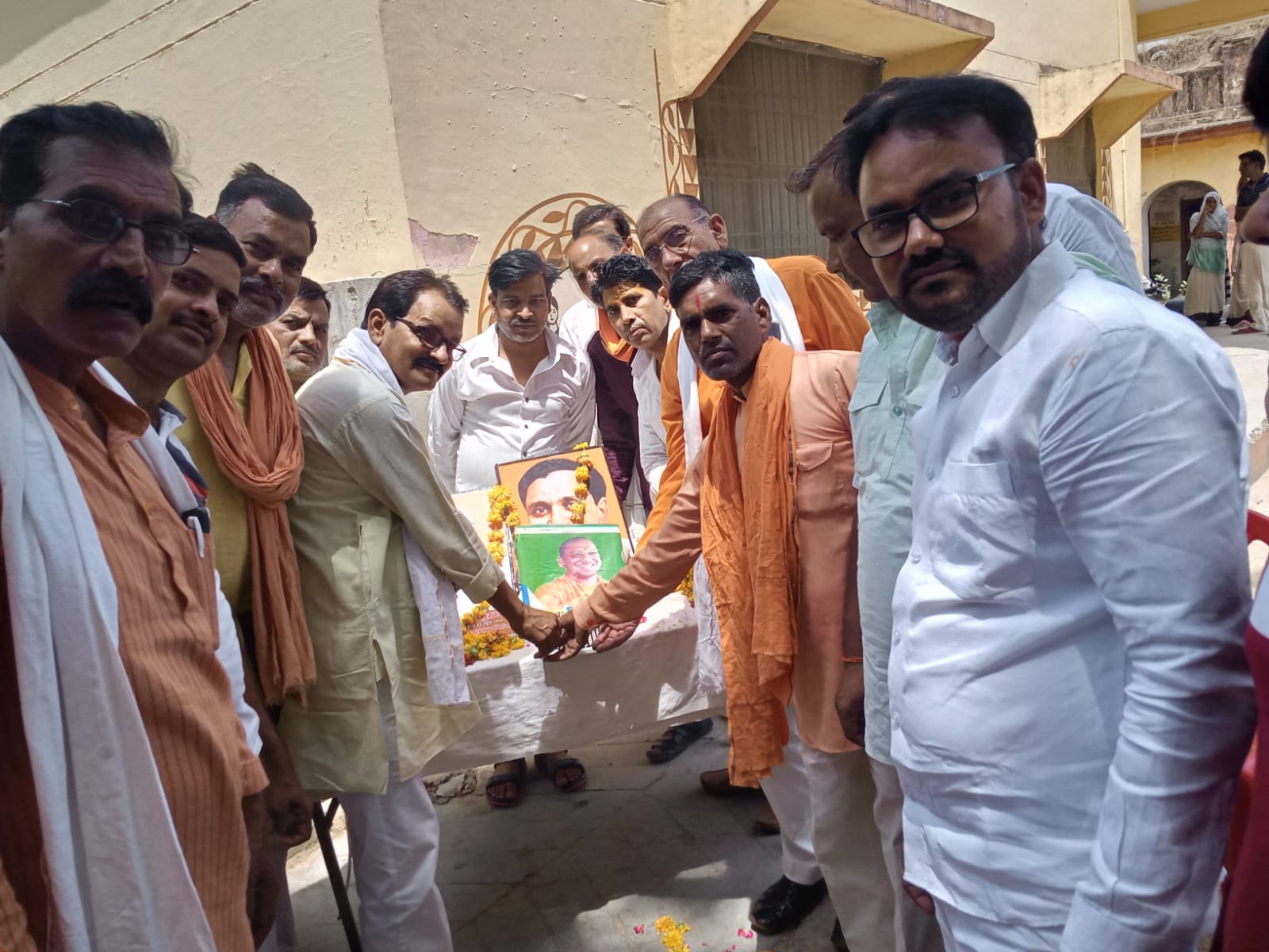 भाजपा ने धूमधाम से मनाया मुख्यमंत्री योगी आदित्यनाथ का जन्म दिवस